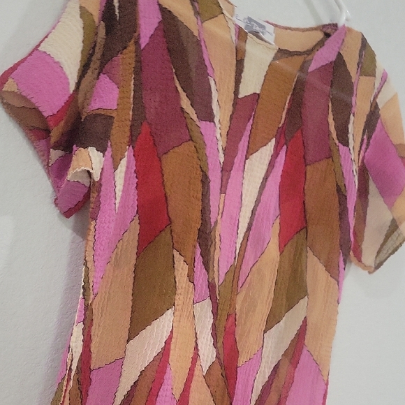 Colorful Geometric Pattern Top - Picture 4 of 4